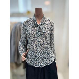 올앤선드리 세이브존06 플라워블라우스 A6S2BJ415