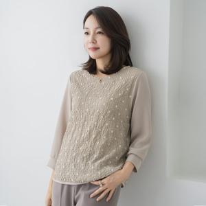 엄마옷 마담4060 자가드엠보블라우스 중년여성 데일리 -ZBL2603002-