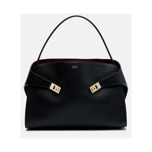 페라가모 Hug 라지 레더 숄더 백 P01149721