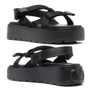 발렌티노 유니크폼 스트랩 샌들 블랙 VY2S0E09 WJJ 0NO