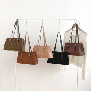 [아도라하우스]어반백 여성숄더/쇼퍼백 여성 스웨이드 숄더백URB