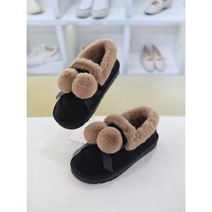 [코디엘루]스웨이드 방울장식 여성 퍼안감 로퍼 2cm CDSP500942