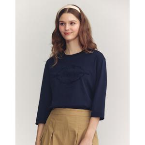 헤지스 여성 24FW 클리어런스면100% 네이비 그래픽 7부소매 티셔츠 HSTS4C701N2