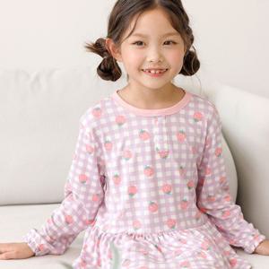 [마벨슈슈]딸기체크 소프트웜 피치스판 파자마세트