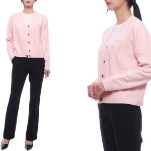 [메종키츠네] 24FW 여성 볼드 폭스헤드 자수 크롭 가디건 (NW00510KT1112 P600 24F)