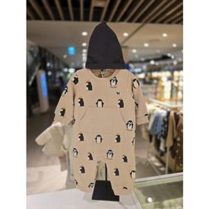 [블루독베이비] 25 FW(크림)펭귄 우주복 모자세트(45C7067503)신생아 백일 돌 선물 유아 아가옷 조카 (45C7
