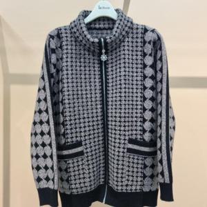 Destijl HC34 탄탄한니트조직 부드러운 타일체크 짧은 니트점퍼 D2543cD02