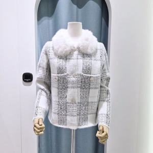 [밸리걸] 퍼 카라 체크 니트 가디건 613340