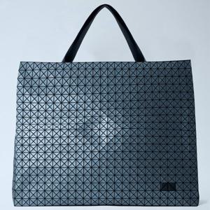 26 SS 바오바오 이세이미야키 Cart 카트 리플렉터 토트백 블랙그레이 BB59AG662 14