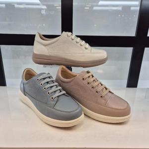 엘칸토 HC11 양가죽 여성 스니커즈 T0K5U61V3X