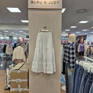 부루앤쥬디 HC42 플라워레이스스커트 BBSCSK001C