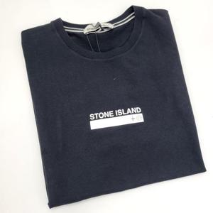 [Stone Island] 스톤 아일랜드 스퀘어 화이트 로고 반팔 블랙 74152NS55.V0029