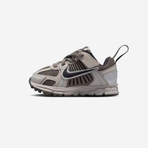 나이키 보메로 5 보이토들러 - 010 HF7000 259954