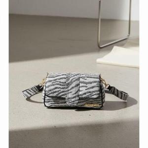 자크뮈스 르 쁘띠 밤비무 미니 퍼프 플랩 백 숄더백 233BA388 3217 9DZ