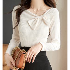 [패션시그널]리본네크라인 블라우스 A29889