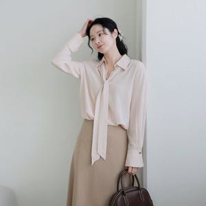 [르포엠]페미닌 히든버튼 타이 블라우스 2종세트