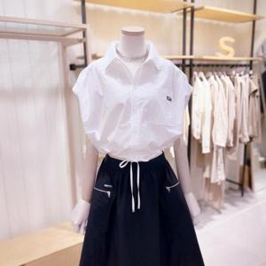 [시에로]  SK2SHF22M_어깨셔링 오버핏 민소매 셔츠