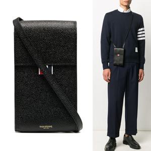 톰브라운 가방 MAC113A 00198 001 RWB 탭 페블그레인 폰 홀더 크로스백 블랙 남성가방 남자가방 당일발송