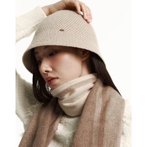 [겨울모자] 베이지 로고장식 울혼방 버킷햇 HIHE5F704I3