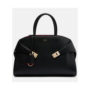 페라가모 Hug 미디엄 레더 탑 핸들 백 P01123338