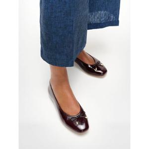 [핏플랍][삼성물산공식] 여성 델리카토 보우 텍스처드 페이던트 레더 발레리나 플랫슈즈 체리 (FT61K2M056)