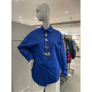 르니앤맥코이 카라넥 브로치장식 블라우스 (MN04BL711HJY)