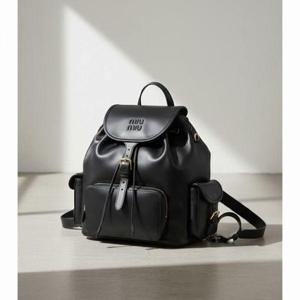 미우미우 MIU MIU 가죽 백팩 라지 25FW 5BZ042 2CRW F0002