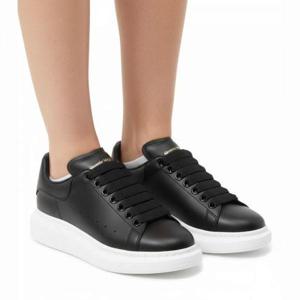 알렉산더맥퀸 26SS 오버사이즈 스니커즈 운동화 553770 WIAIG 1002