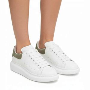 알렉산더맥퀸 26SS 오버사이즈 스니커즈 남성 운동화 553770 WIAJV 9225