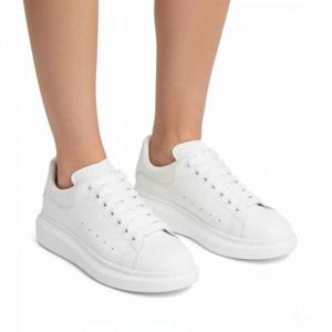 알렉산더맥퀸 26SS 오버사이즈 스니커즈 운동화 856494 WIAJP 9090