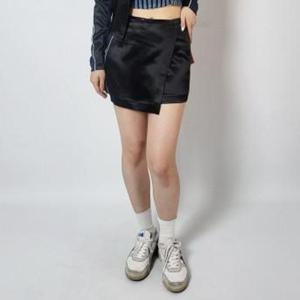 디젤 24SS 여성 C KESSELLE 미니 랩 스커트 A121870CLAK 9XXA 블랙