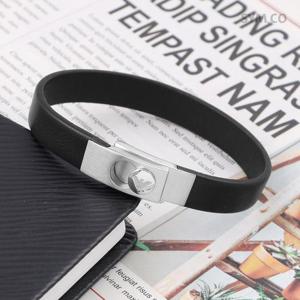 알마니 EGS3087 라운드 독수리 엠블럼 무광 빈티지 실버 톤 장식 캐쥬얼 남자 가죽 팔찌 d