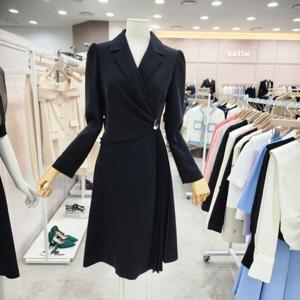 [샤틴]카라넥 사이드핏 플리츠원피스S243M604A_JK