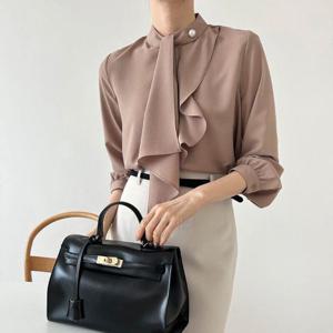 옷자락 / 여자 프릴 하이넥 진주 봄하객 면접 긴팔 블라우스