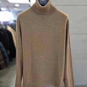 [바쏘]남자 터틀넥 베이지 니트 폴라티 WSAFZ4WN10A