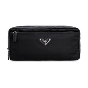 26 SS 프라다 로고 플라크 트래블 나일론 파우치 2NA0292DMH