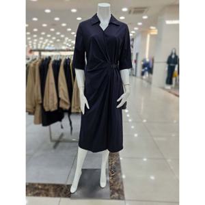 [더아이잗]브이넥 칼라 오픈 반팔 원피스 IR8A0OP011NV10