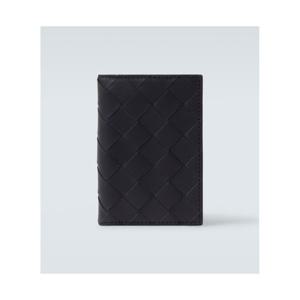 보테가베네타 인트레치아토 레더 지갑  P01112122