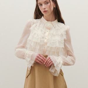 [샤틴]하이넥 캉캉프릴 장미브로치 블라우스S251B291A03_JK