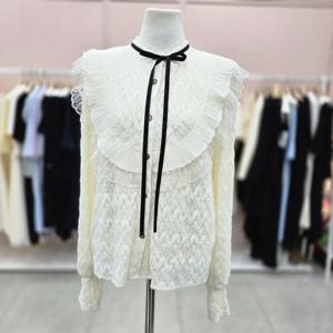 [샤틴]벨벳리본넥 레이스배색 패턴 블라우스S254K251A03