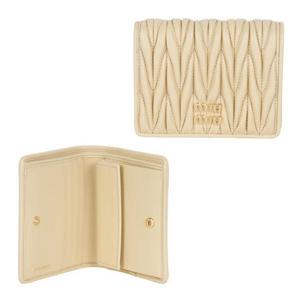 미우미우 5MV204 AFPP F0K57 마테라쎄 나파 반지갑