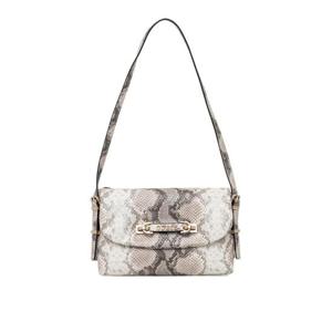 26 SS 게스 스네이크 스킨 이펙트 체인 사첼 백 HWKG9644190 TP446072686