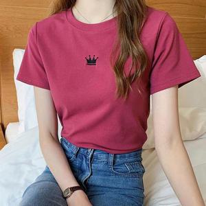 [강물처럼]아이우먼 왕관자수슬림핏반팔티 DKR016M407 빅사이즈