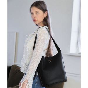 게스 GUESS 메리디안 2_MERIDIAN II 버킷 숄더백 HP3A3A43 393490