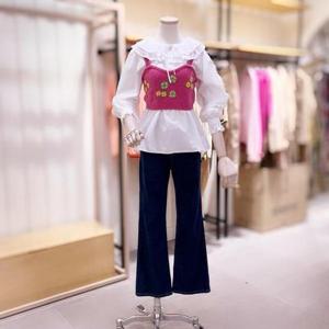 [시에로]SE1KTF615_비딩 장식 니트 숏 뷔스티에