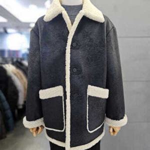 [바쏘]남자 오버핏 하프 무스탕 블랙 페이크 레더 WSAFZ4UA48A