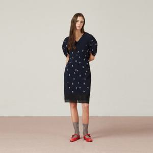 [듀엘]퍼프 슬리브 자카드 니트 원피스 D253MSE008