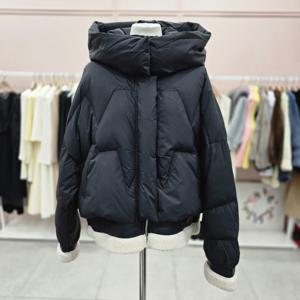 [샤틴]밑단배색 하이넥 덕다운 패딩S254K863A