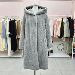 [샤틴]후드넥 패턴 에코퍼 롱 코트S254C003A13