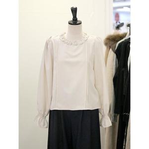 메종블랑쉬 세이브존03 넥 셔링 포인트 블라우스 AQM254JBLB51A